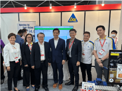 Thumbnail of Minister Alvin Tan visiting LKH Precicon booth during ITAP 2023