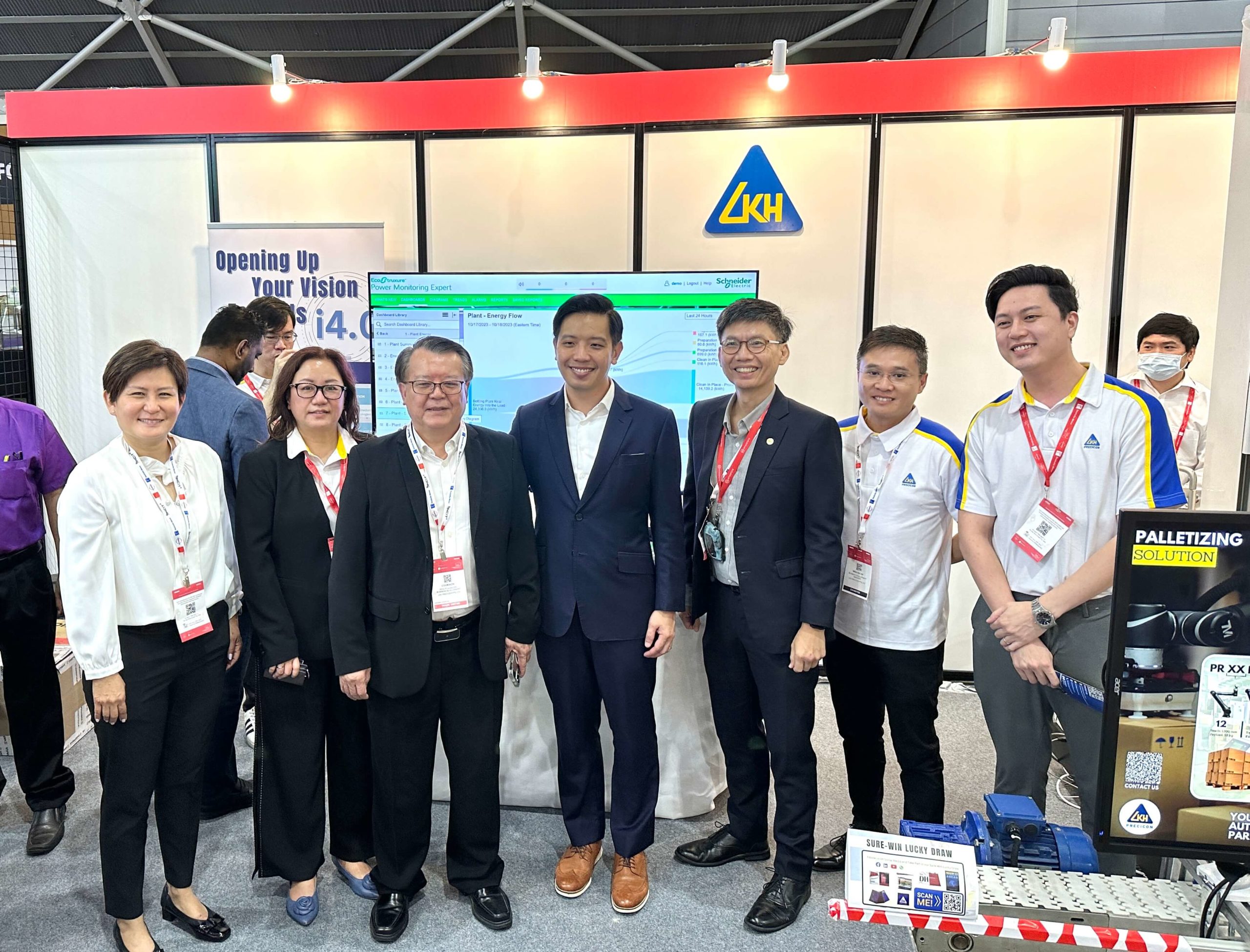 Mr. Alvin Tan, the Minister of State for Trade and Industry, and Minister of State for Culture, Community, and Youth, visited LKH Precicon Booth at ITAP 2023